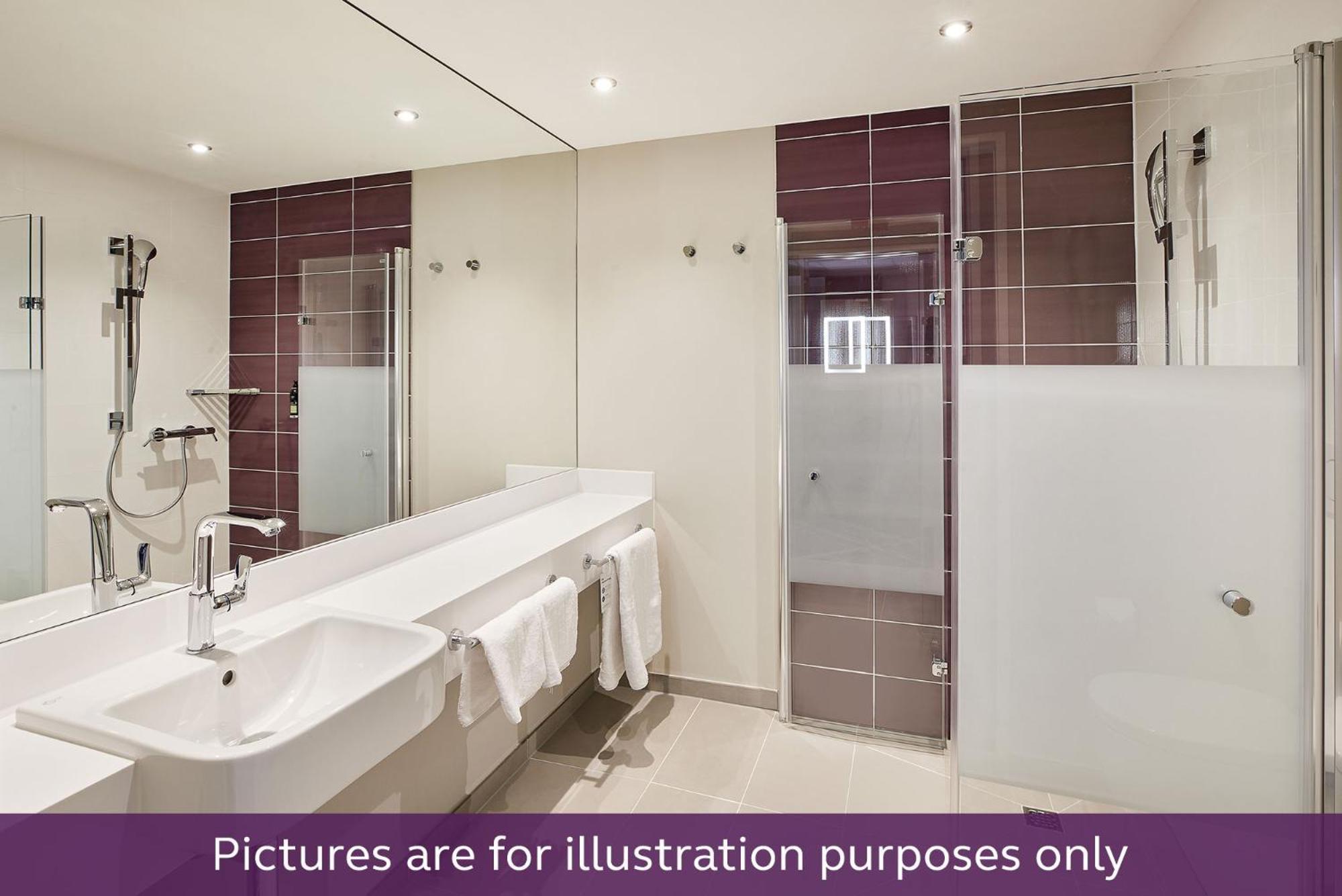 Premier Inn Duesseldorf City Friedrichstadt 外观 照片