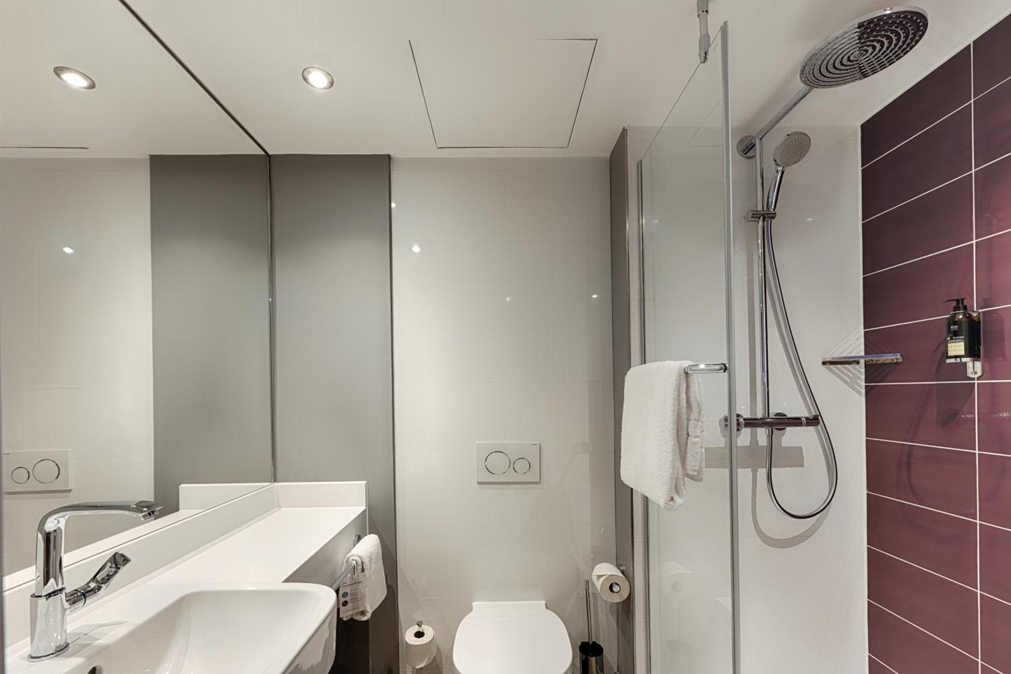 Premier Inn Duesseldorf City Friedrichstadt 外观 照片