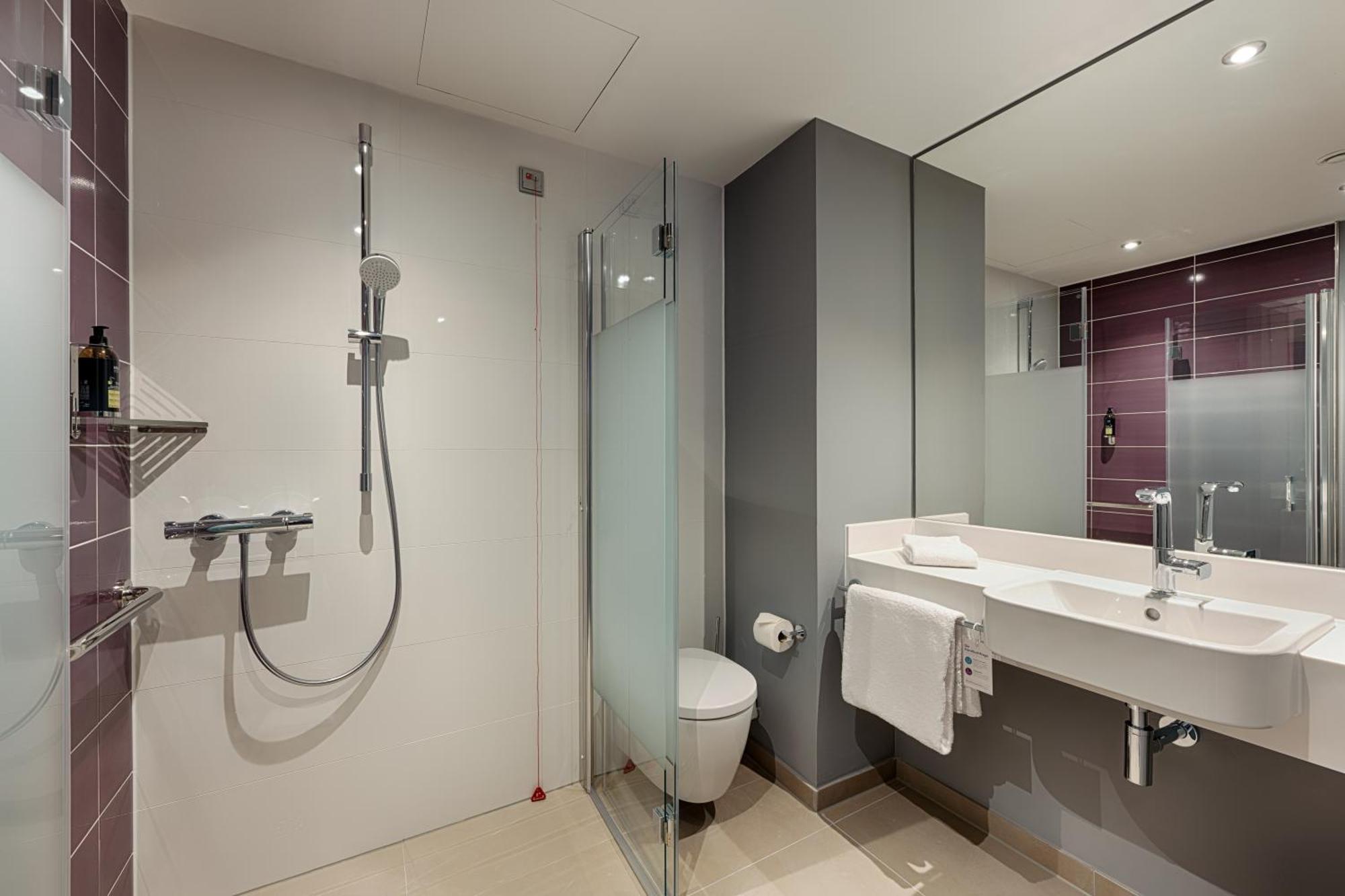 Premier Inn Duesseldorf City Friedrichstadt 外观 照片